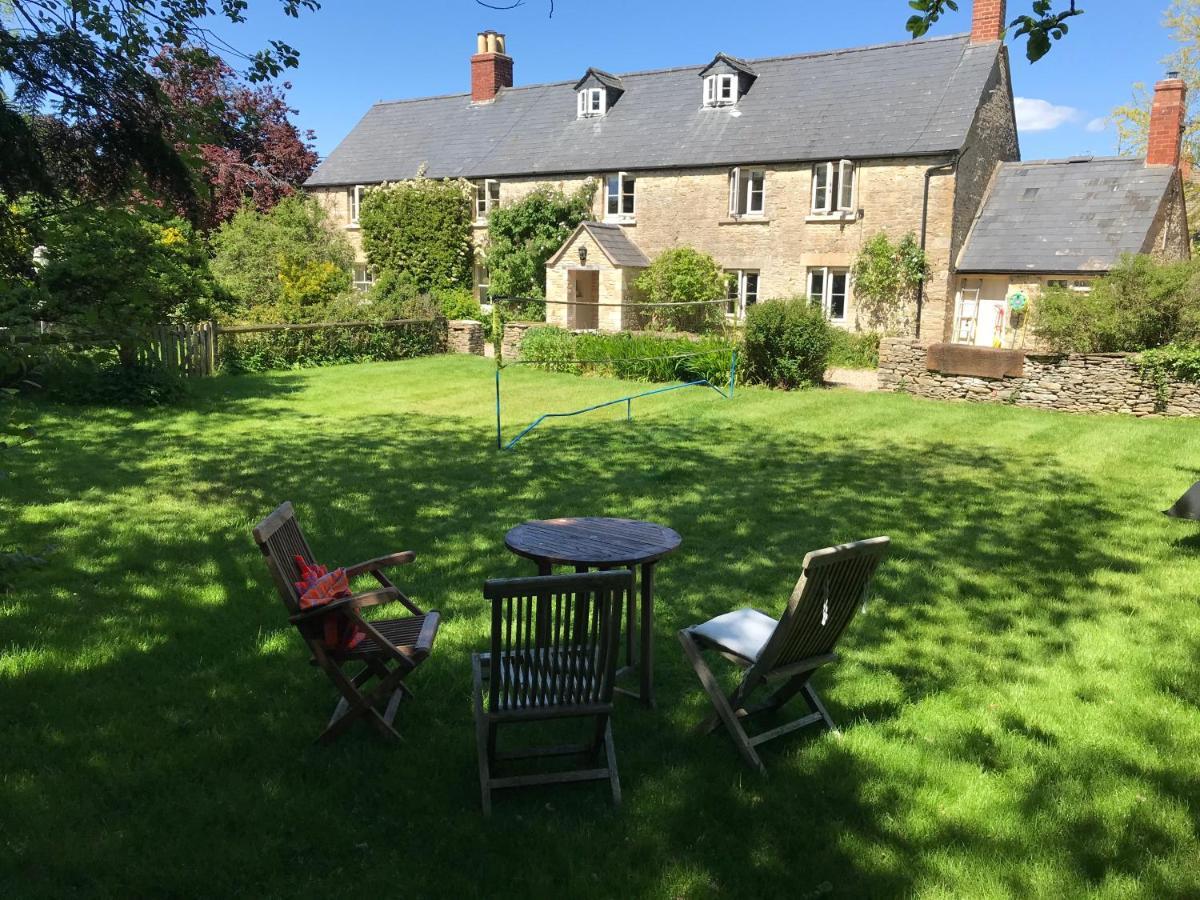 Bed and Breakfast The Long House Cirencester Exterior foto