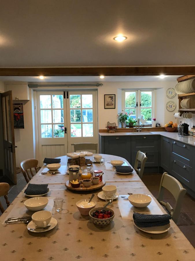 Bed and Breakfast The Long House Cirencester Exterior foto